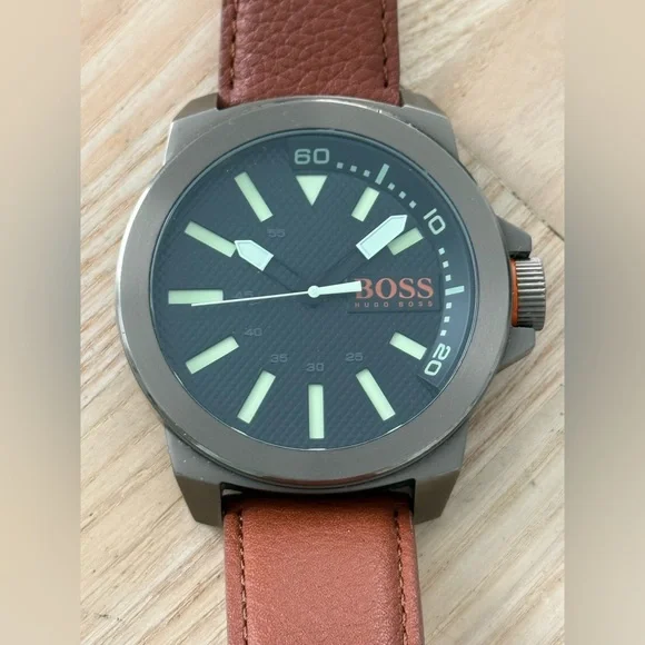 Hugo Boss Luxury Men’s Watch Black Dial Tan Leather Strap Luminous Markers